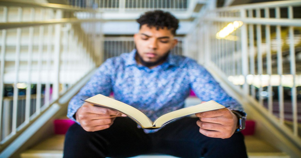 Supporting Aboriginal and Torres Strait Islander students in higher education